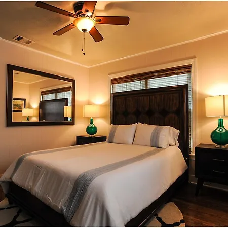 The Coyle Cabin - Close To Downtown, Stadiums, U Of H, Med Center